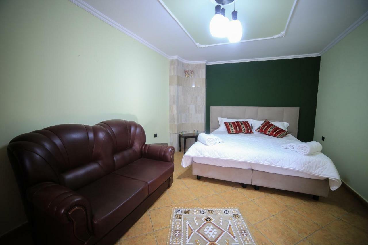 Kaloshi Villa Krujë Exterior foto